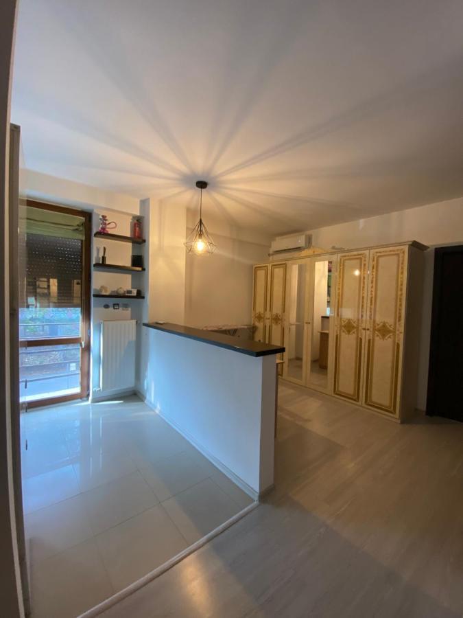 Apartament 3 Camere Bacău Eksteriør billede